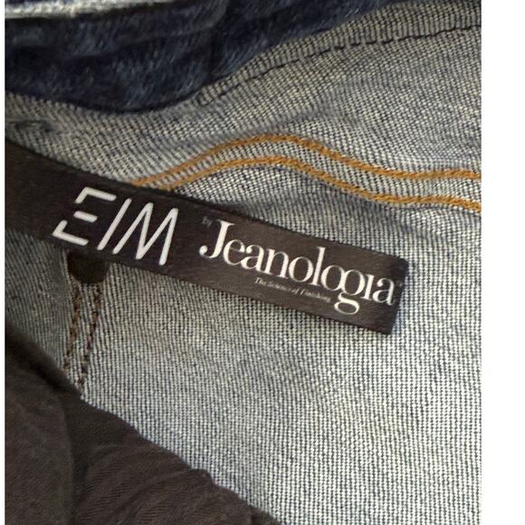 GUESS Women’s Mom Jeans Tapered High Blue Distressed Size 30 Eco Jeanologia - Picture 9 of 10